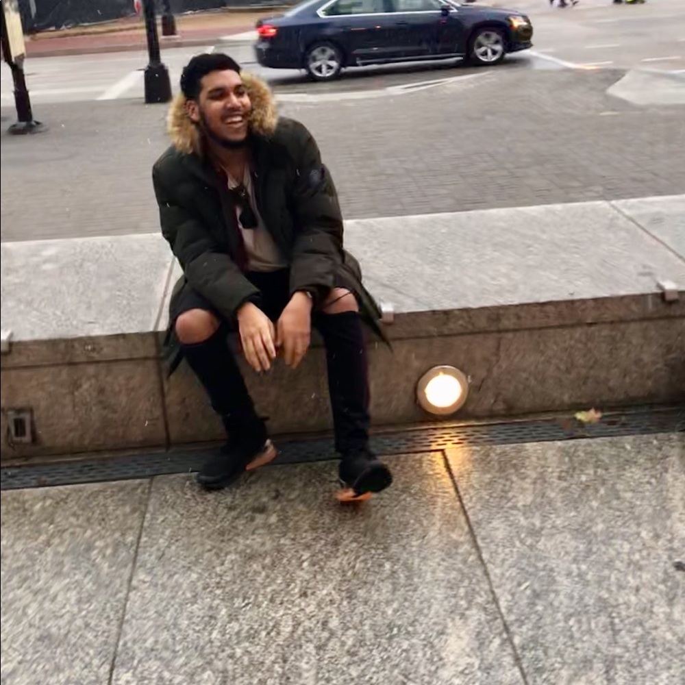 Meet your Posher, Dominick